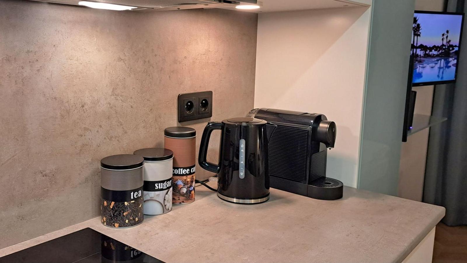 Falcon Apartment Center 4 Metro Swietokrzyska วอร์ซอ ภายนอก รูปภาพ